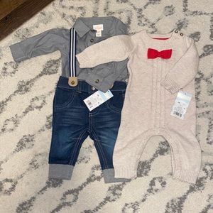 Set of 2 newborn Cat & Jack outfits